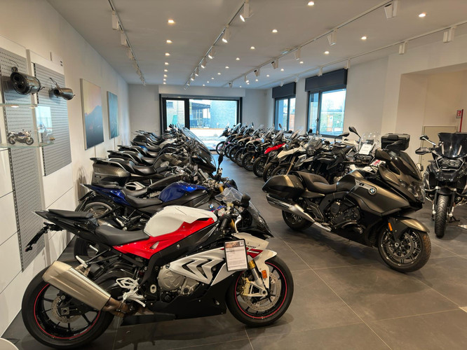 dealer showroom